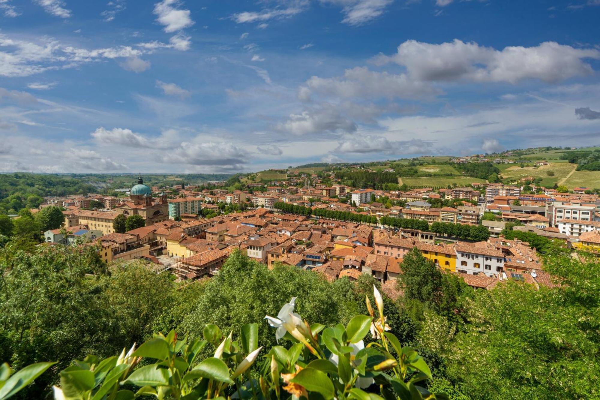 Dogliani Borgo Castello - Happy Rentals Exterior photo